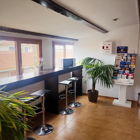 Hostal Legaz Funes Exteriér fotografie